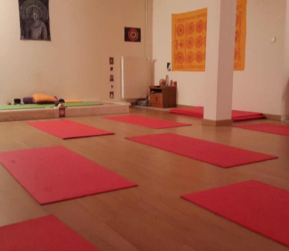 La salle de pratique est très favorable à la méditation : Lieu stable et très silencieux. Un haut taux vibratoire y règne.